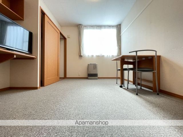 レオパレス西波止場の内装写真