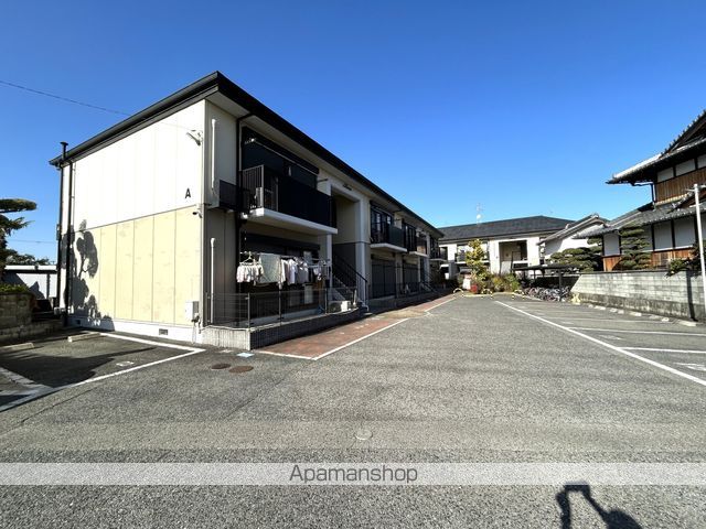 オンス小垣内の外観写真