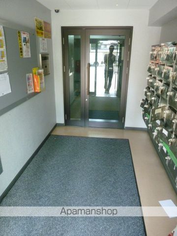 ハートレー7条館の玄関写真