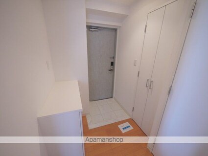 愛知県名古屋市瑞穂区瑞穂通８丁目[2LDK/73.56m2]の玄関