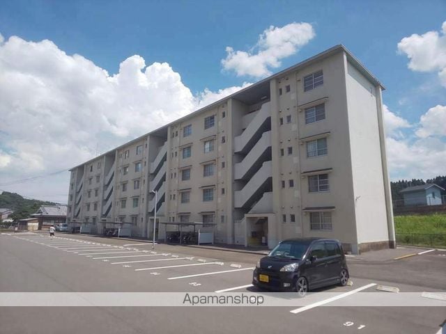 サンコーポラス高岡2棟の外観写真