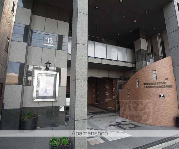 GARNET RESIDENCE下鴨の玄関写真