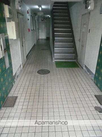 グランビルド長居の玄関写真