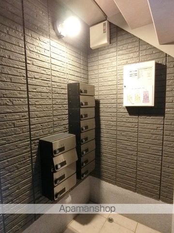 ヴィアルCITY西条の玄関写真