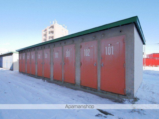 ビレッジハウス宮の沢5号棟の玄関写真