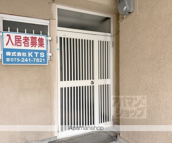 京都市東西線 椥辻駅 徒歩24分 2階建 築58年の玄関写真