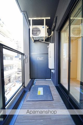 シーズンフラッツ梅田NORTHの内装写真