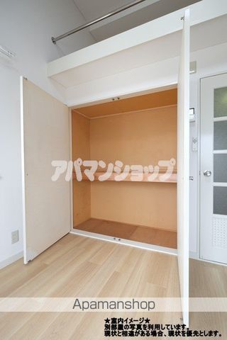 トレニアの内装写真