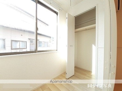 マハロＡ[1LDK/40.04m2]の玄関