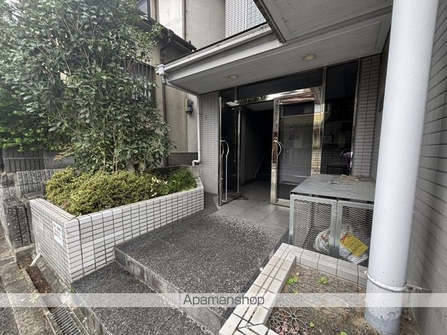宮之阪マンションの玄関写真