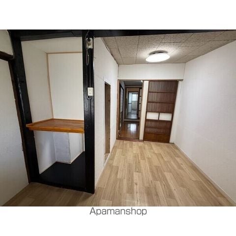 鹿児島本線 香椎駅 徒歩9分 2階建 築74年の内装写真