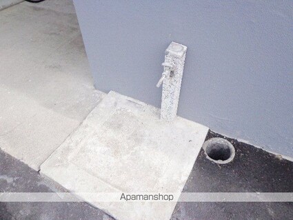 ソリッドリバーサイド松本[2LDK/58.87m2]の共用部1