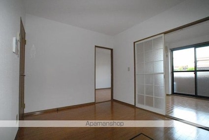 ロイヤルガーデン南町Ｂ棟[3DK/56m2]の内装4