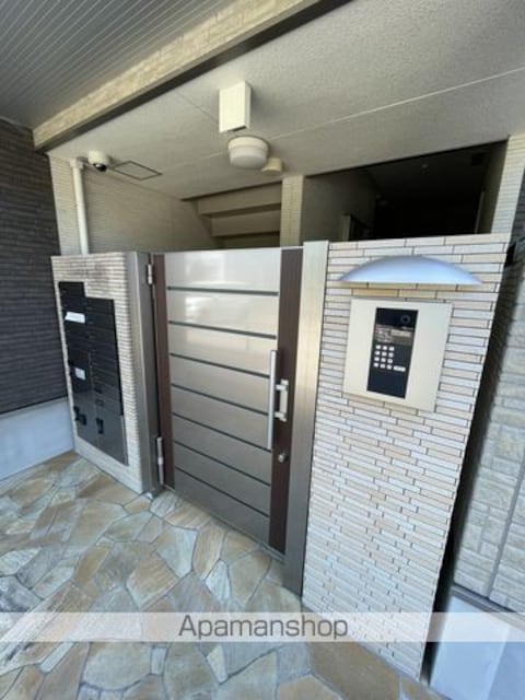 和歌山県和歌山市黒田[1LDK/40.57m2]のエントランス