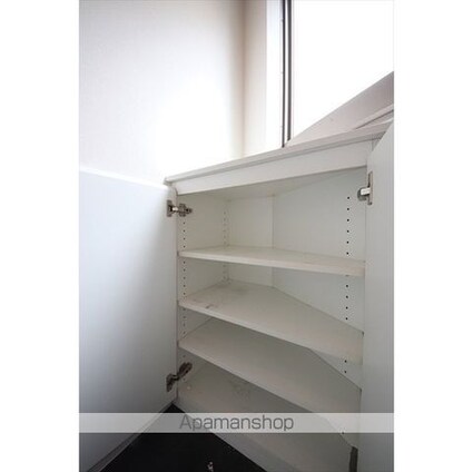 メイプル新中野[1R/36.72m2]の収納