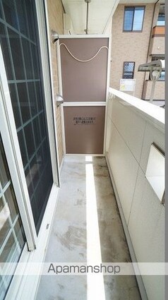 クレメント・リヴァー　Ａ棟[1R/32.9m2]のバルコニー