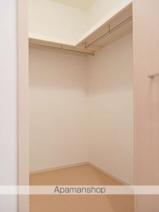 カーム　ウィンド[1R/32.94m2]の収納