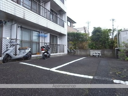 ホワイトウイング片倉Ⅰ[1R/20.16m2]の駐車場