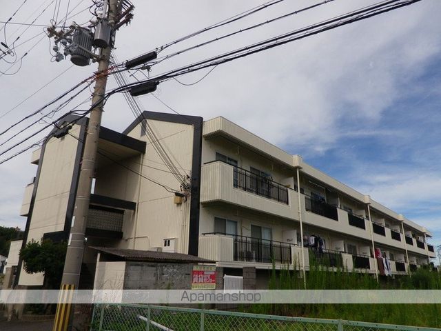 和歌山市西庄のマンションの外観1