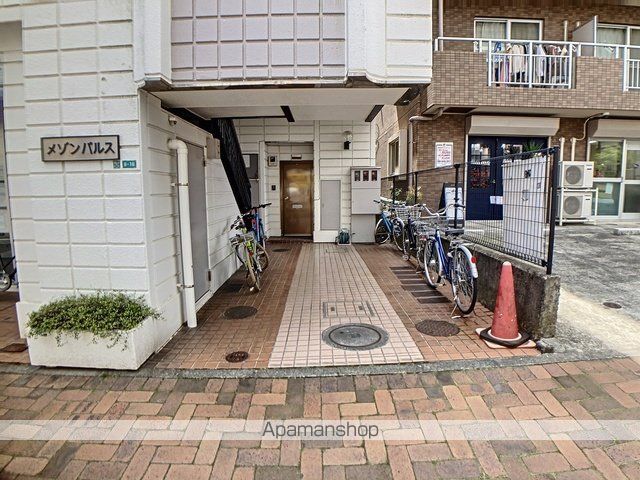 メゾンパルスの玄関写真