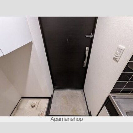 ルリオン両国[1K/22.03m2]の玄関