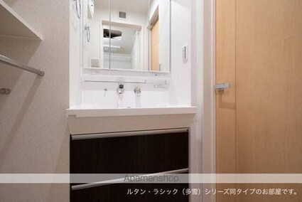 ルミエール・ＫーⅥ[1R/32.23m2]の洗面所