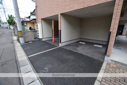 希望が丘荘[1K/20.95m2]の駐車場