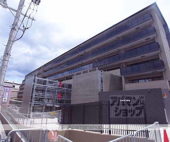 プレサンスレジェンド六地蔵の外観写真
