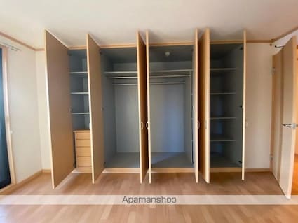 エル２２　[3LDK/106.5m2]の収納