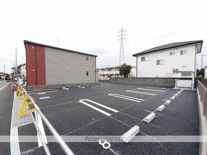 ベラ　ルーナ[1LDK/51.63m2]の駐車場