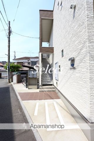クレイノアイコーポ磯子の玄関写真