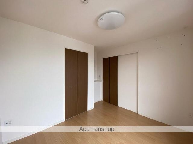 ブリアン・ルミエール　[2LDK/54.18m2]の内装1