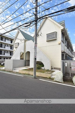 B’CASA三郷IIIRE−BORN Bの外観写真