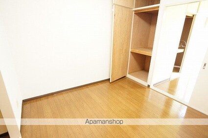 シーズン・リッチヒルズ[2K/33.12m2]のリビング・居間2