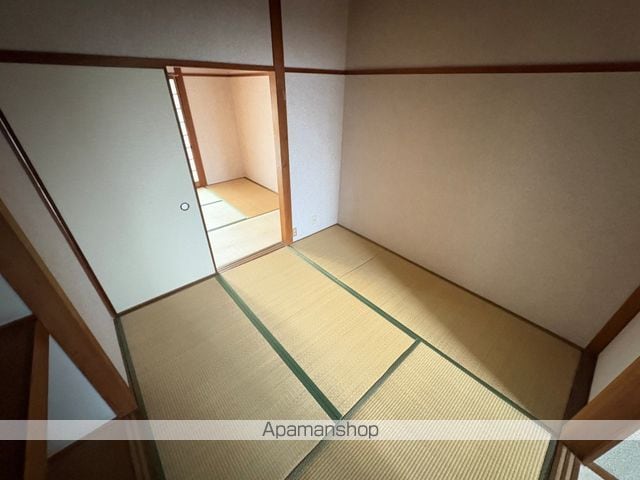 清水ハイツの内装写真