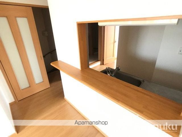 リヴァーパークII Dの内装写真