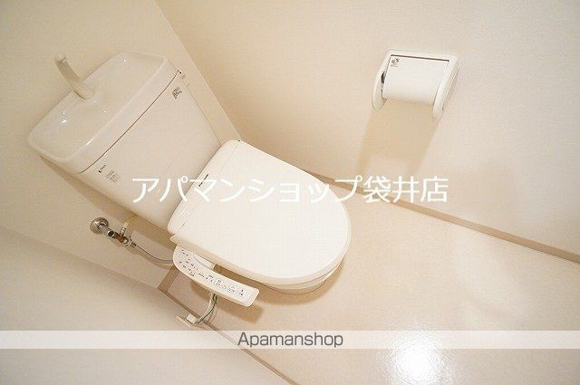 アスティオンIIIの内装写真