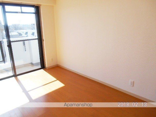 ガーデンヒルズ中山の内装写真