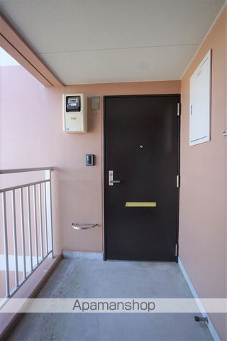 AAI高尾の玄関写真