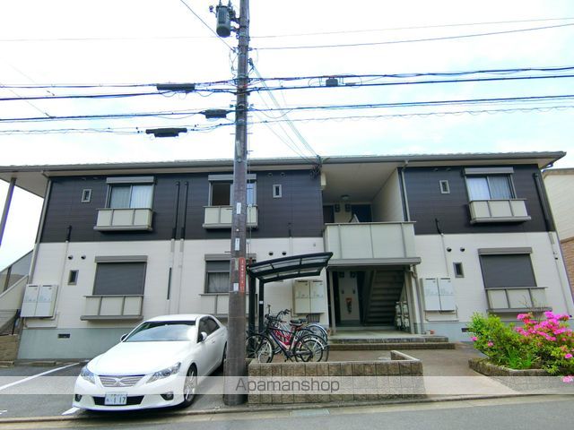 ベルコート精華台B棟の外観写真