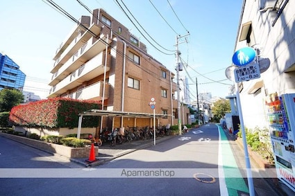 マンションアクロス代々木[2LDK/107.39m2]の外観3
