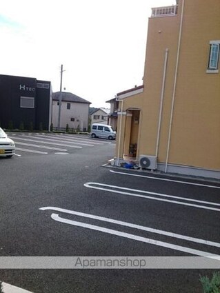 エルミタージュ[2LDK/69.1m2]の駐車場2