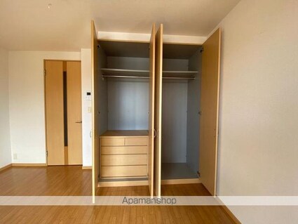 プランドール（西山崎）　[1K/29.7m2]の収納