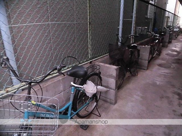 中川マンションの玄関写真