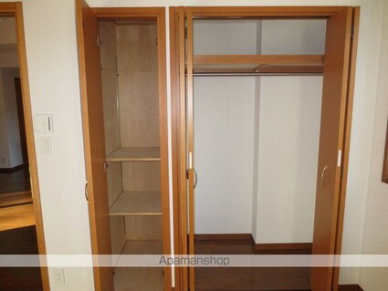グローリオ御苑内藤町１０１号室[1SLDK/67.36m2]の内装2