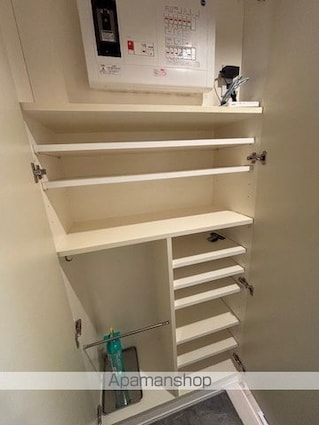 レジディア三軒茶屋[1DK/31.46m2]の収納