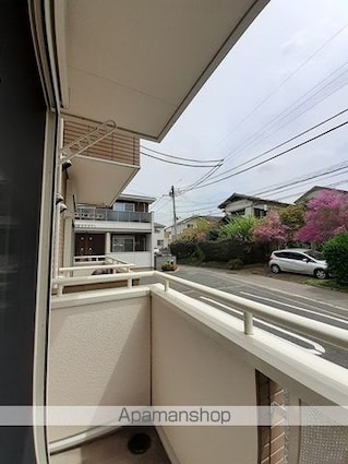 グリーンヒル小出Ｆ[1R/32.9m2]のバルコニー