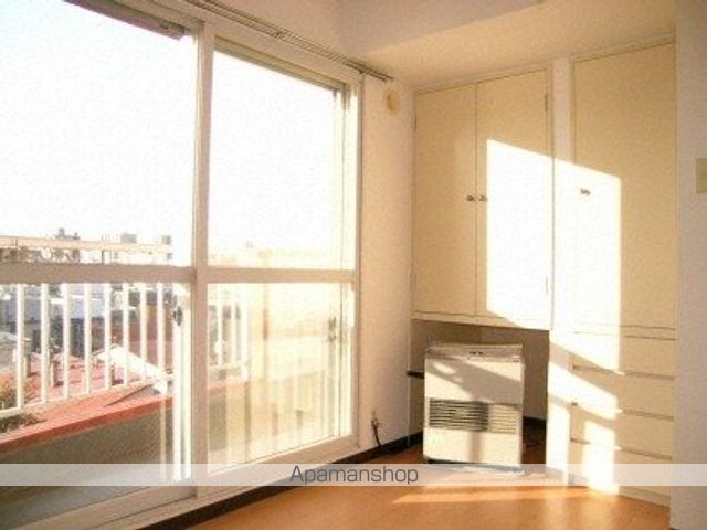 ローヤルハイツ8.8の内装写真