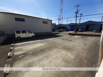 愛知県北名古屋市宇福寺中杁[2LDK/60.14m2]の駐車場3