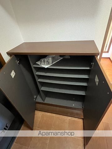 DAIKENN浜寺南町 F棟の内装写真